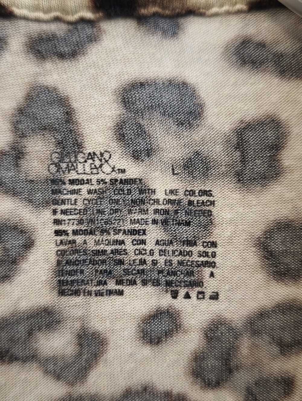 Gilligan & Omalley Leopard Print Button-Up Pajama Set - Picture 4 of 10